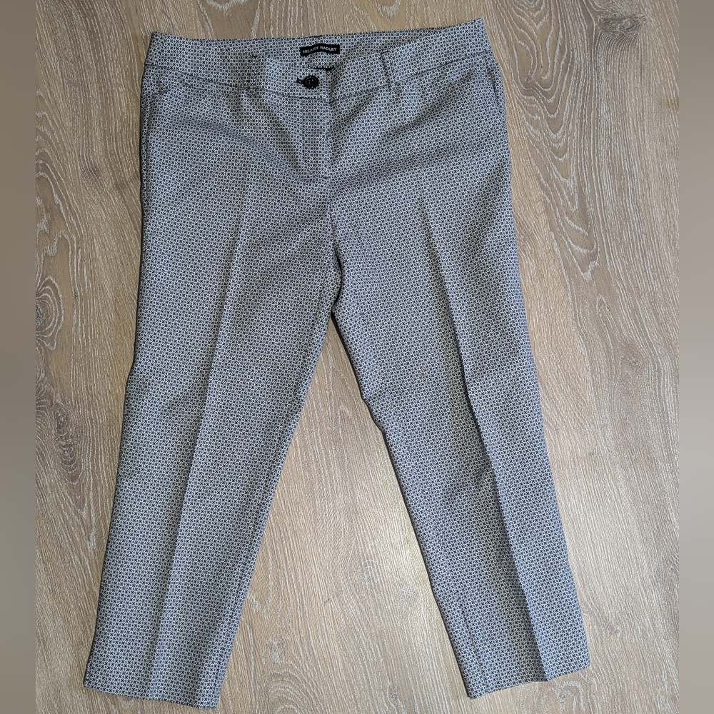 Hilary Radley Women's 12‎ Black and White Geometric Pattern Trousers